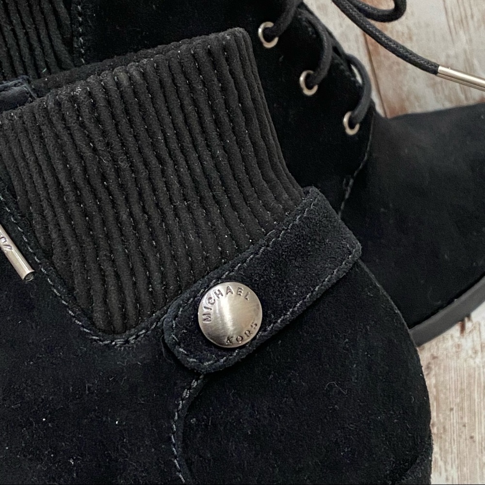MICHAEL Michael Kors “Carrigan” Black Suede Wedge Lace Up Booties 8.5 - Picture 11 of 16